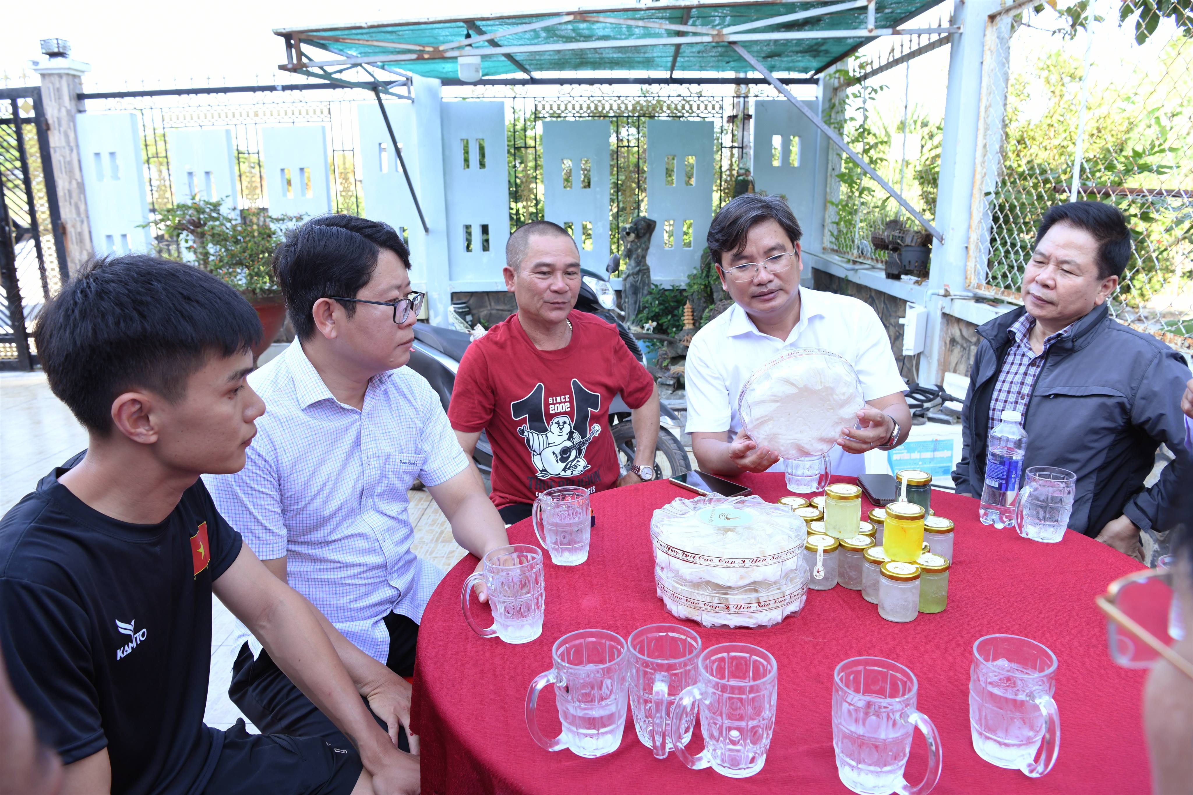 anh tin bai